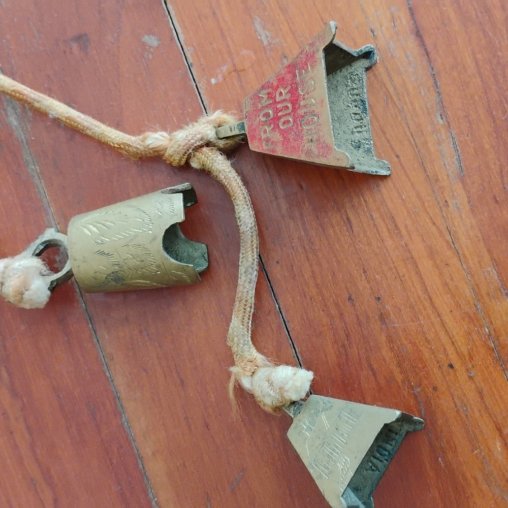 🔔 Vintage 5 Brass Bells Peach Cord BRASS Ring Door Hanger Christmas Decor 🔔
